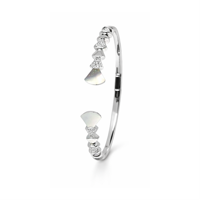 Ivory Arc Kada