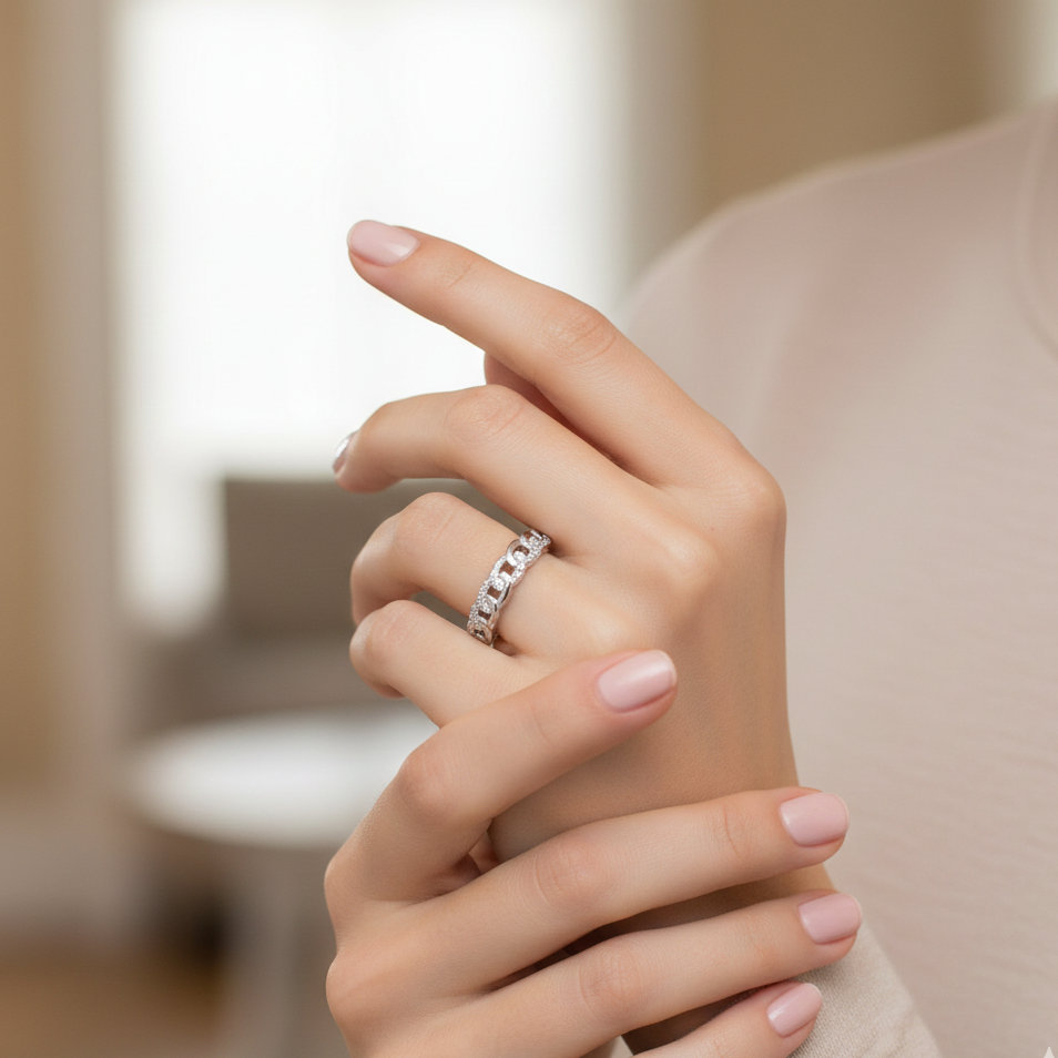 Hera Geometric Bridge Ring