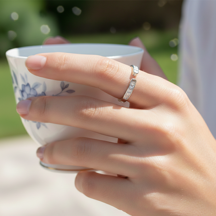 Aira Baguette Open Ring