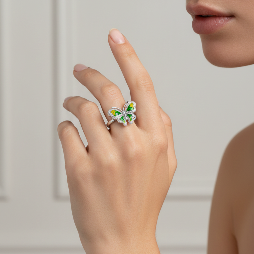 Emerald Flutter Ring